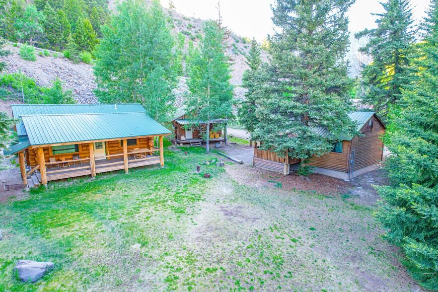More Photos Of 860 County Road 142, Lake City Hotel For Sale