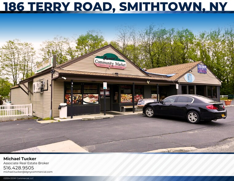 More Photos Of 186 Terry Rd, Smithtown Restaurant For Sale