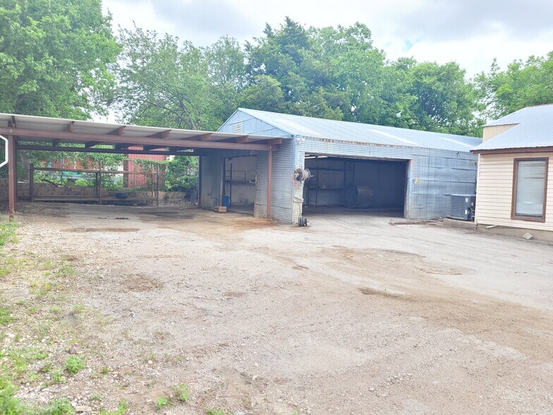 More Photos Of 4714 Nuckols Crossing Rd, Austin Warehouse For Lease