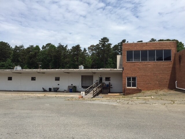 More Photos Of 535 E Clemmonsville Rd, Winston-Salem Manufacturing For Lease