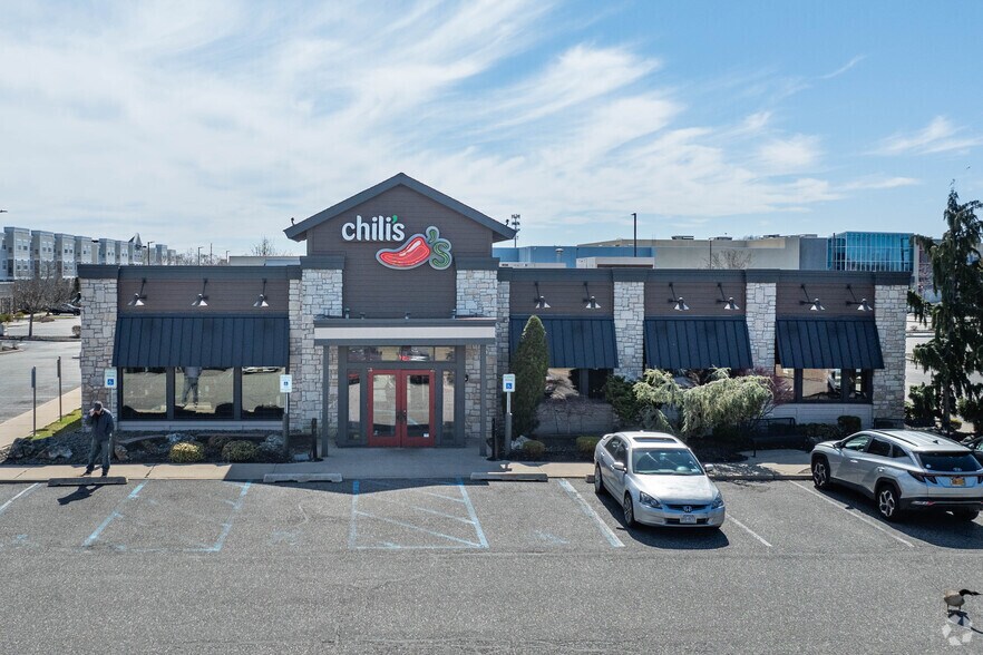 More Photos Of 175-185 Morris Ave, Holtsville Unknown For Lease