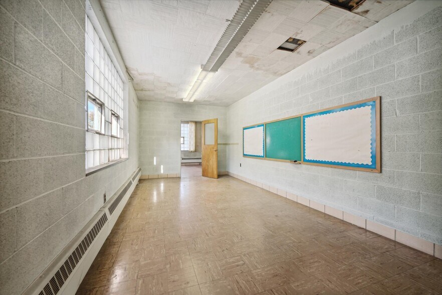 More Photos Of 725 Navarre Ave, Toledo Religious Facility For Sale