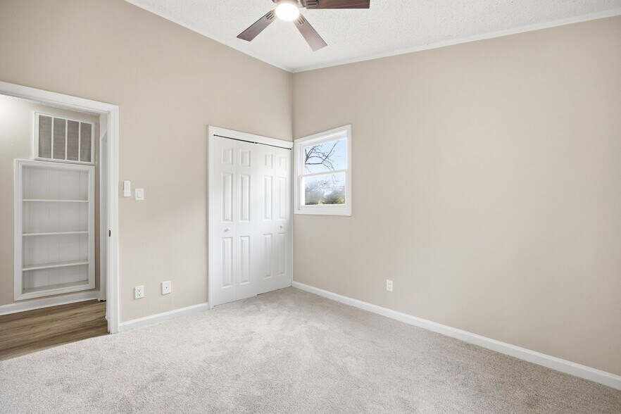 More Photos Of 1651 Donna Lynn Dr, Smyrna Office For Sale