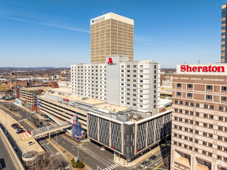 Primary Photo Of 1500 Main St, Springfield Medical For Lease