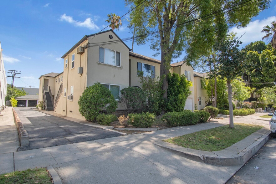 Primary Photo Of 130 S Michigan Ave, Pasadena Apartments For Sale
