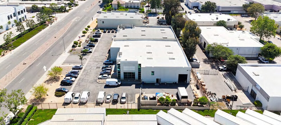 More Photos Of 630 S Waterman Ave, San Bernardino Showroom For Sale