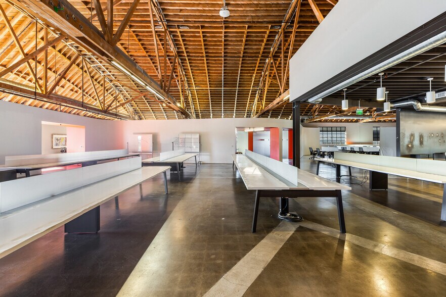 More Photos Of 3644 Eastham Dr, Culver City Loft Creative Space For Lease