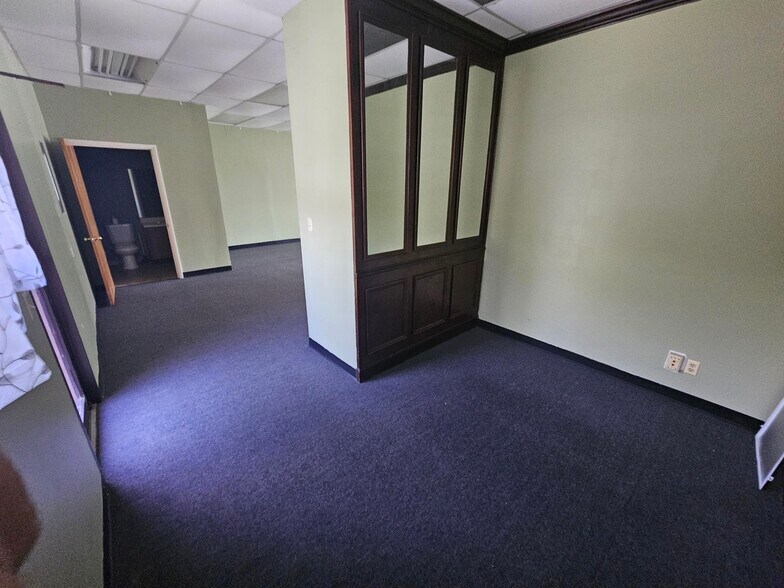 More Photos Of 115 Nowlin Ln, Chattanooga Office For Lease
