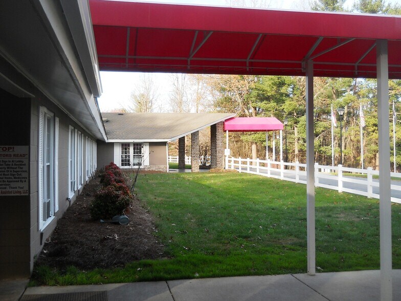 More Photos Of 30 Dalea Dr, Asheville Specialty For Sale