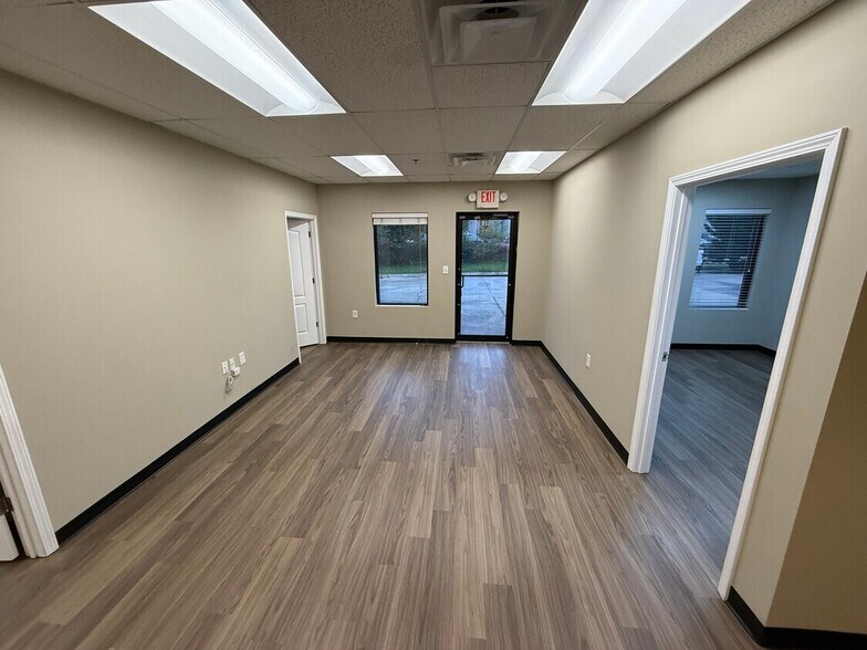 More Photos Of 298 Reynolds Rd, Hiram Warehouse For Lease