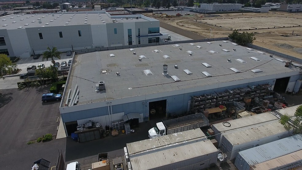 More Photos Of 13903 Maryton Ave, Santa Fe Springs Warehouse For Lease