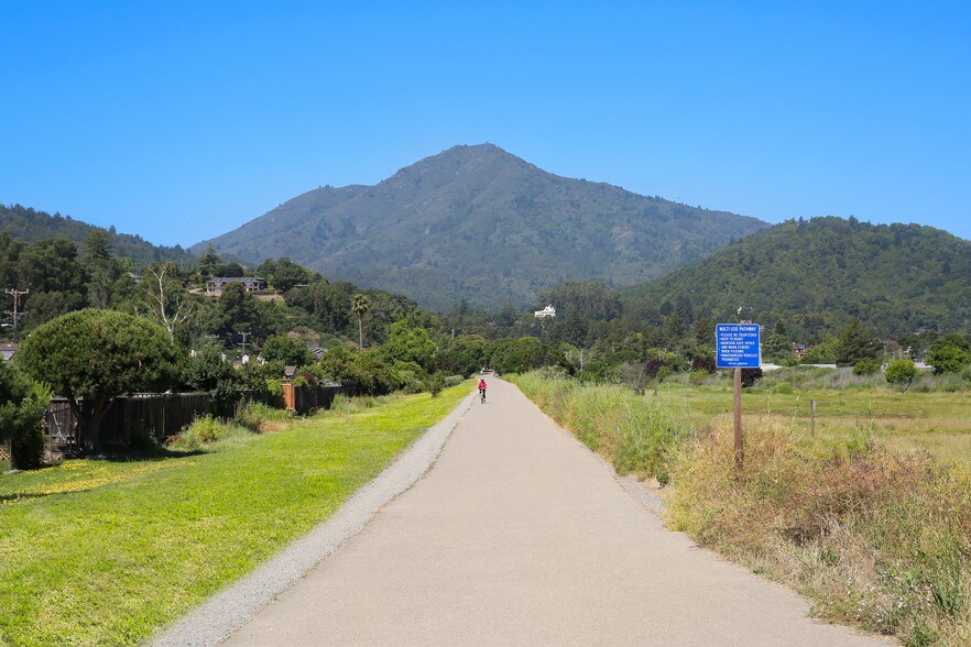 More Photos Of 500 Tamal Plz, Corte Madera Flex For Lease