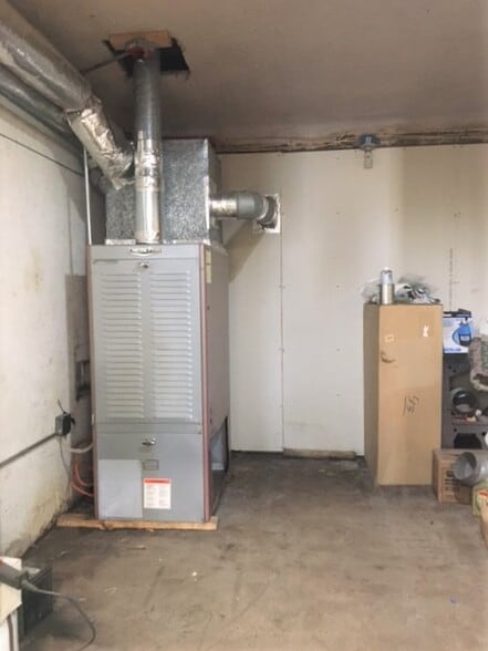 More Photos Of 419 E Main St, Orange Auto Dealership For Sale