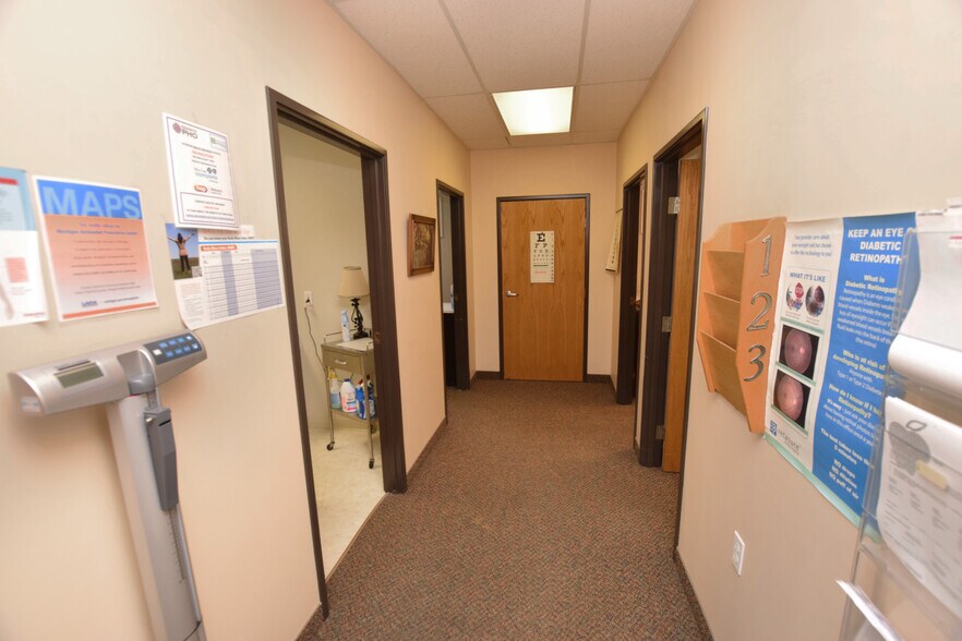 More Photos Of 3380 Beecher Rd, Flint Medical For Lease