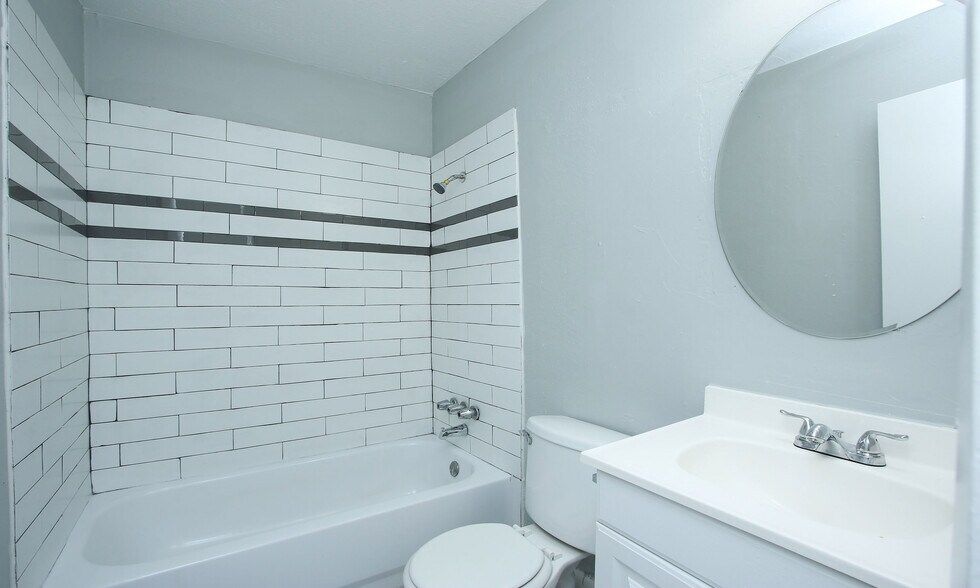 More Photos Of 8814 Manus St, Houston Apartments For Sale