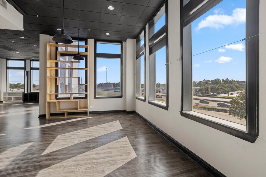 More Photos Of 4465 Interstate 55 N, Jackson General Retail For Lease