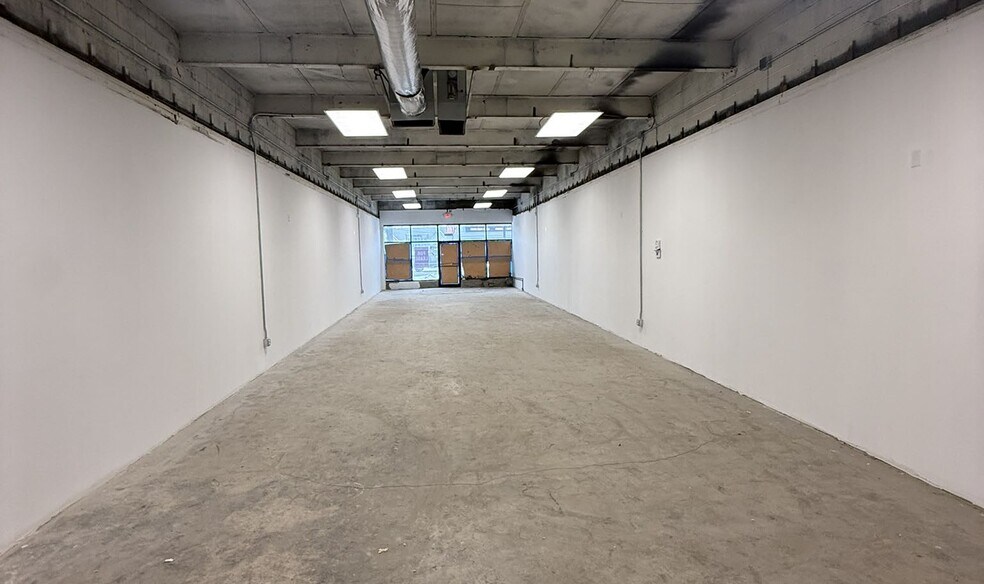 More Photos Of 29454-29478 Ford Rd, Garden City Storefront For Lease