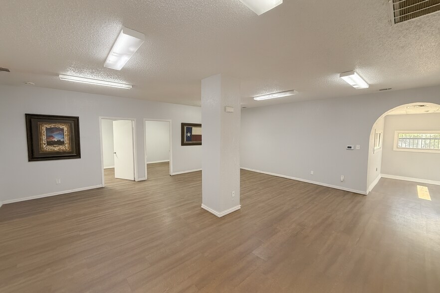 More Photos Of 3500 W Pioneer Pky, Pantego Industrial For Sale