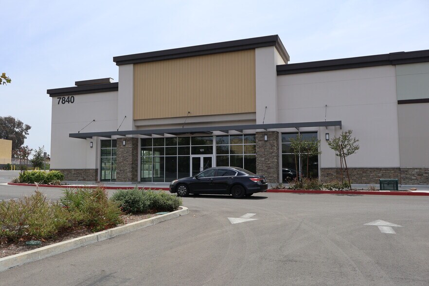More Photos Of 7920-7990 Limonite Ave, Jurupa Valley Unknown For Lease