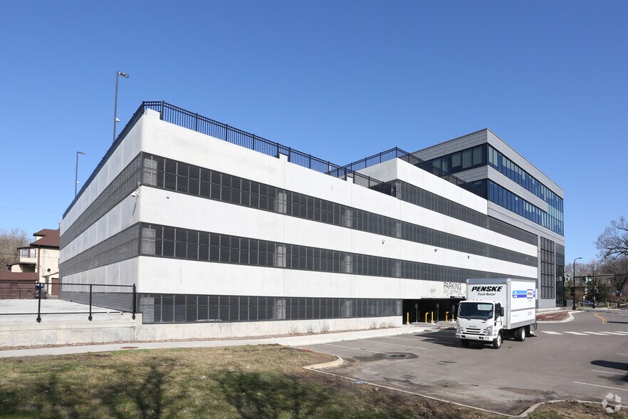 More Photos Of 1256 Penn Ave N, Minneapolis Medical For Lease