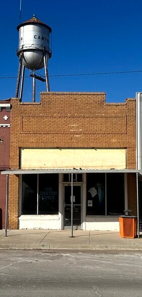 More Photos Of 114 W Main St, Canton Office For Sale