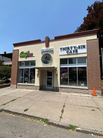 More Photos Of 949 Grand Ave, Saint Paul Storefront For Sale