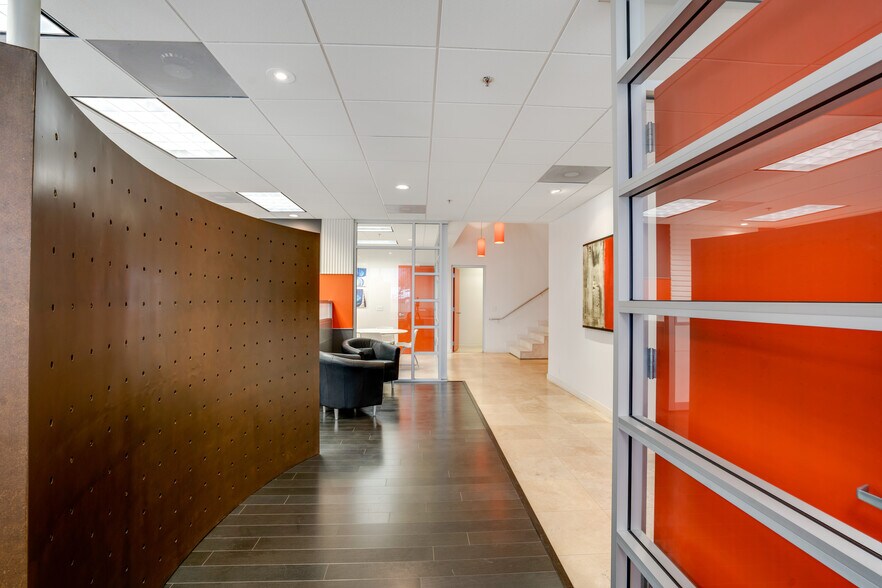 More Photos Of 10145 Via De La Amistad, San Diego Loft Creative Space For Sale