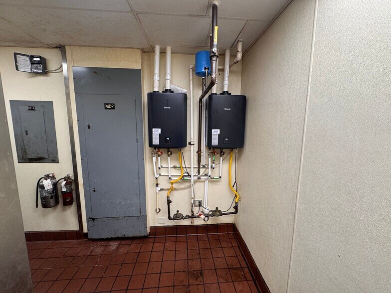 More Photos Of 2502 Battleground Ave, Greensboro Fast Food For Lease