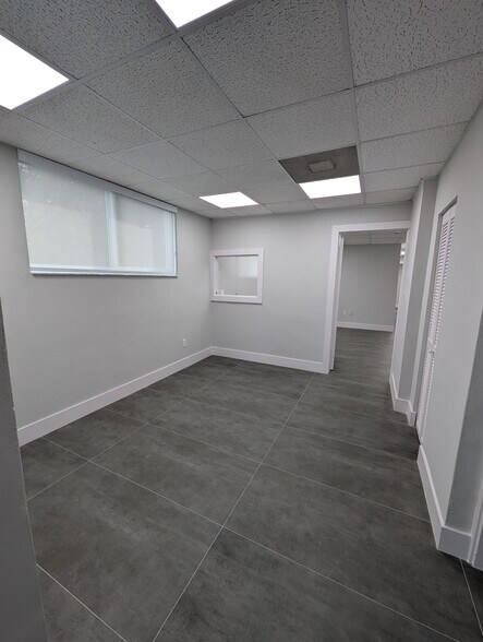 More Photos Of 3670 NW 6th St, Miami Loft Creative Space For Lease