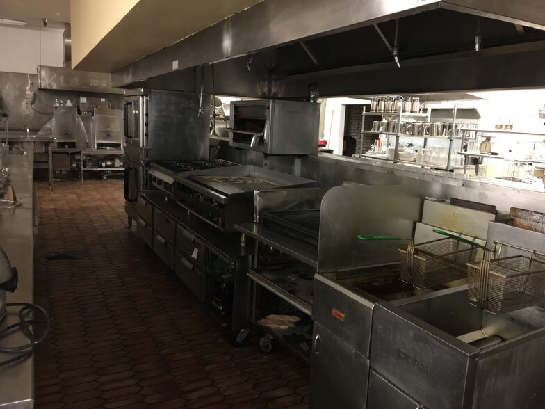 More Photos Of 1701 Hwy 93 S, Kalispell Hotel For Sale