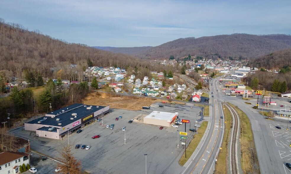 More Photos Of 993 Kanawha Ave, Rainelle Land For Lease