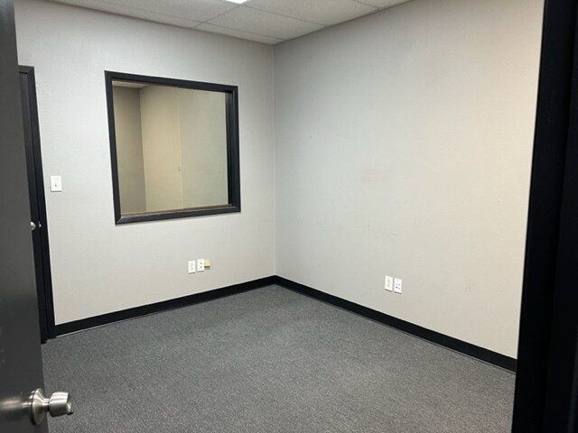 More Photos Of 11055 Neeshaw Dr, Houston Warehouse For Lease