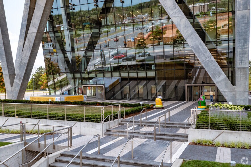 More Photos Of 1900 Reston Metro Plz, Reston Coworking Space