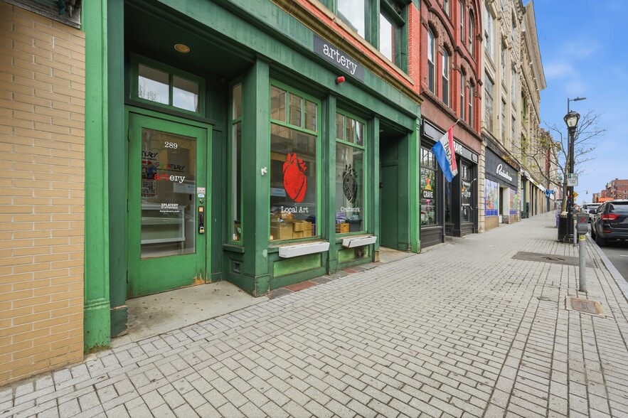 More Photos Of 287-289 High St, Holyoke Storefront For Lease