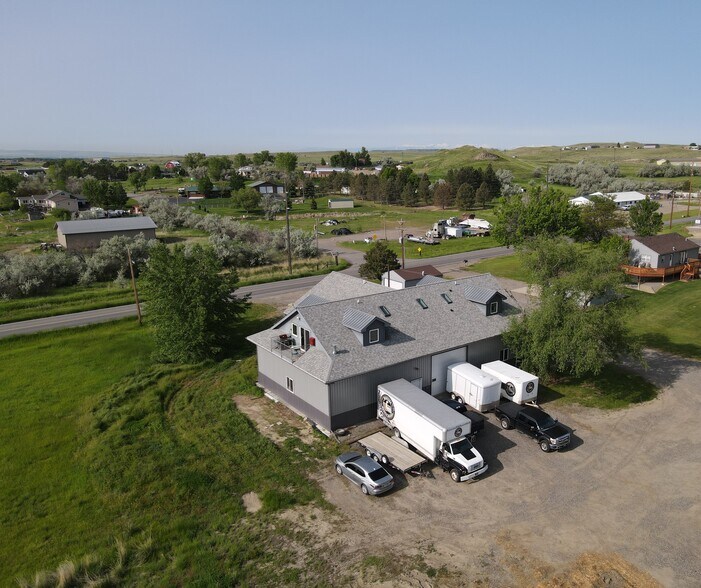More Photos Of 6891 Grand Ave, Billings Service For Lease