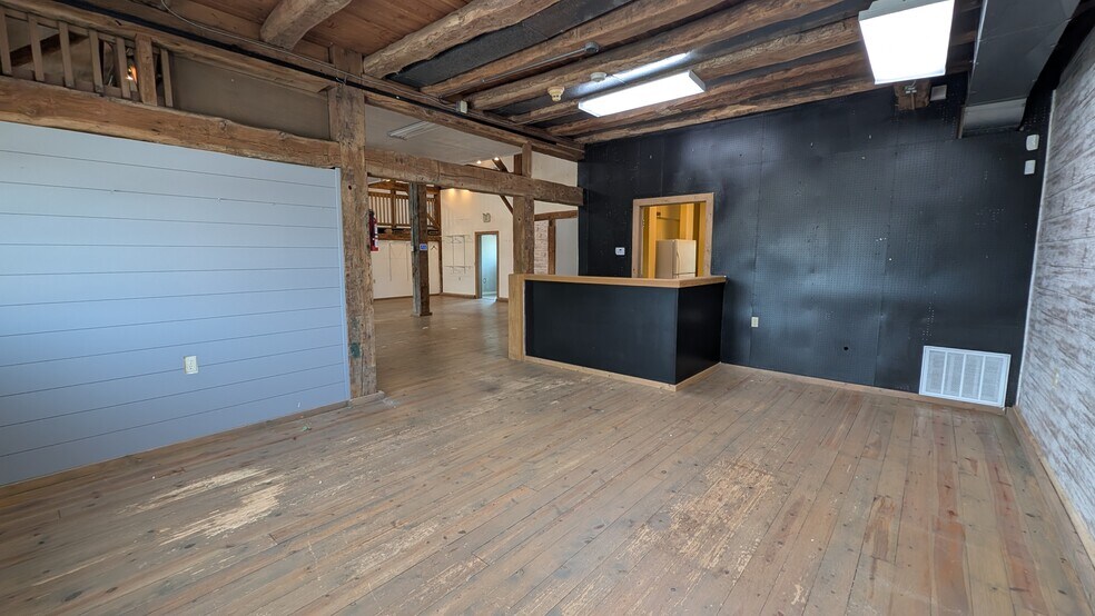 More Photos Of 12650 Adams Rd, Granger Freestanding For Lease