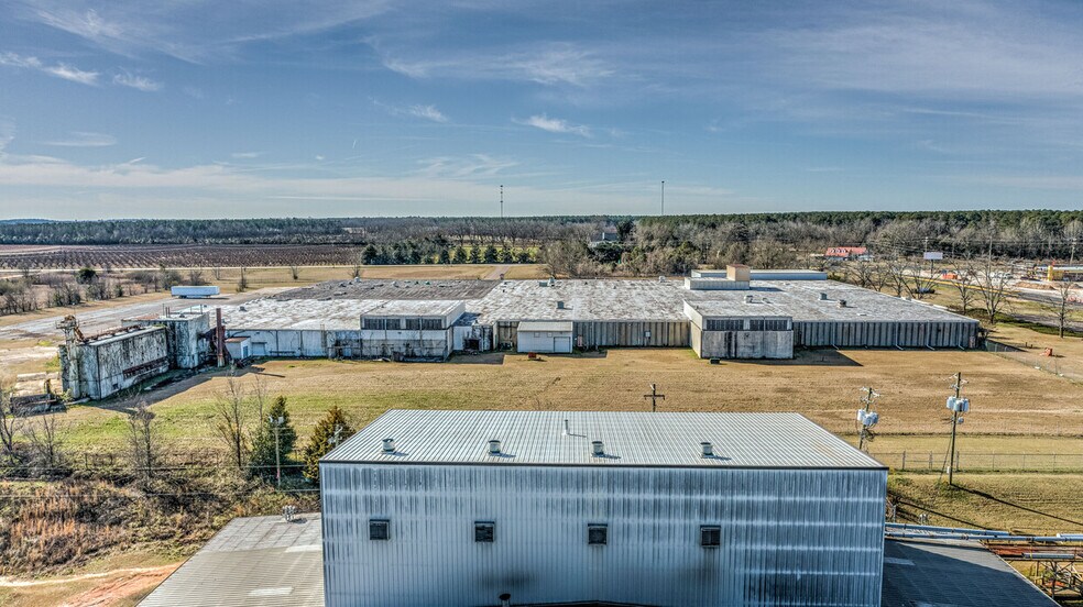 More Photos Of 14 Pine House Rd, Trenton Warehouse For Sale