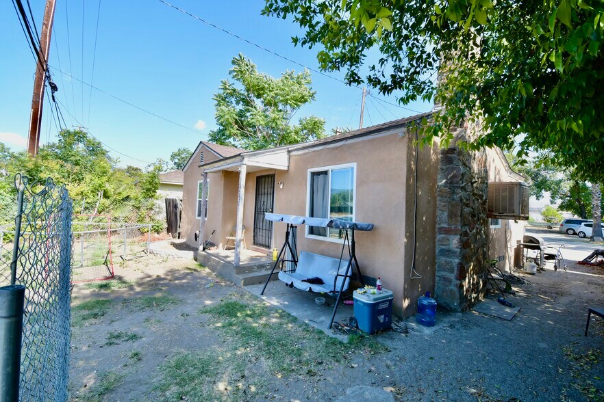 More Photos Of 43763-43789 State Highway 74, Hemet Apartments For Sale