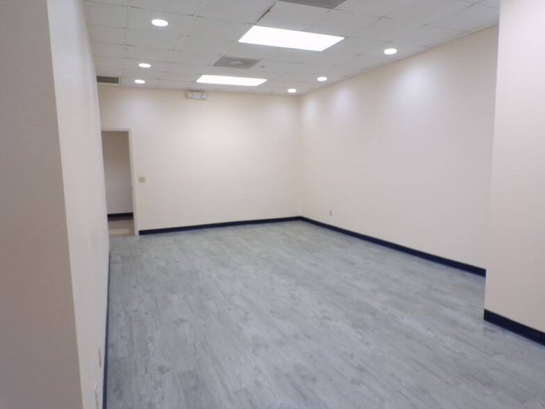 More Photos Of 1818 Harden Blvd, Lakeland Office For Lease