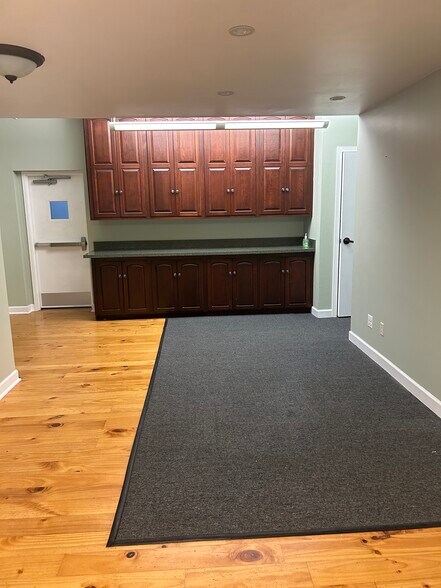 More Photos Of 83 Chestnut Rd, Paoli Office For Lease