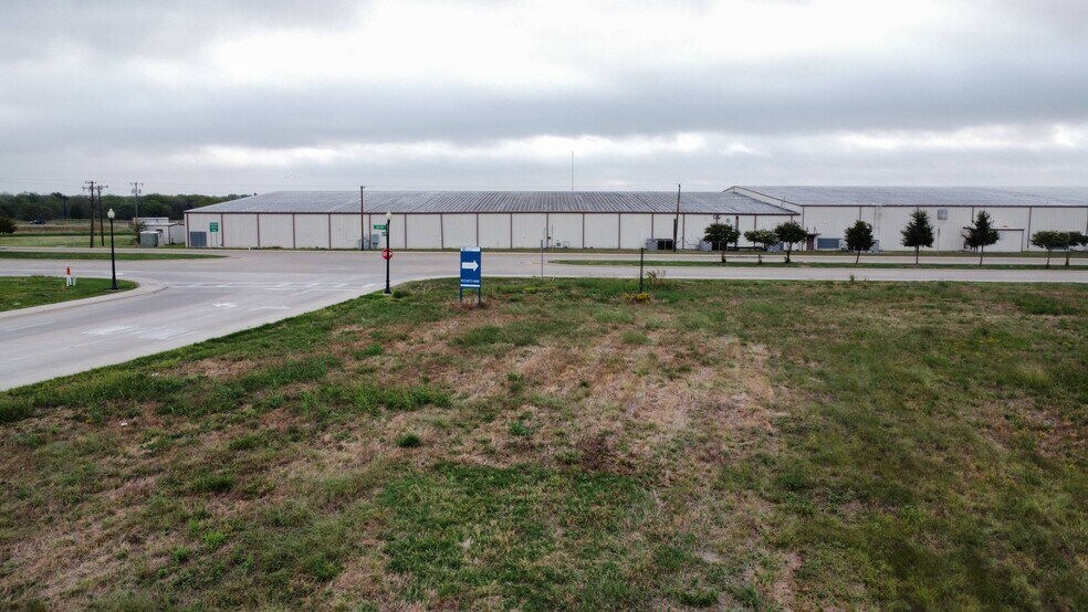 Primary Photo Of Kings Fort Pkwy & SH 34, Kaufman Land For Sale