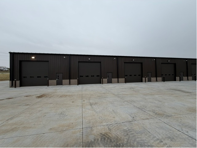 More Photos Of 19209 Raven Ridge Dr, Gretna Industrial For Lease