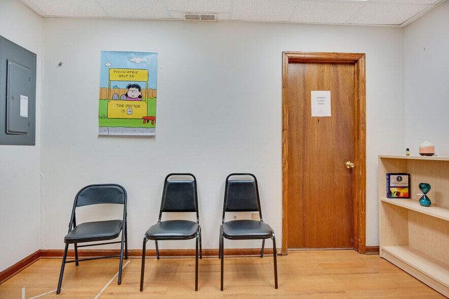 More Photos Of 231 Memorial Dr, Jacksonville Medical For Sale