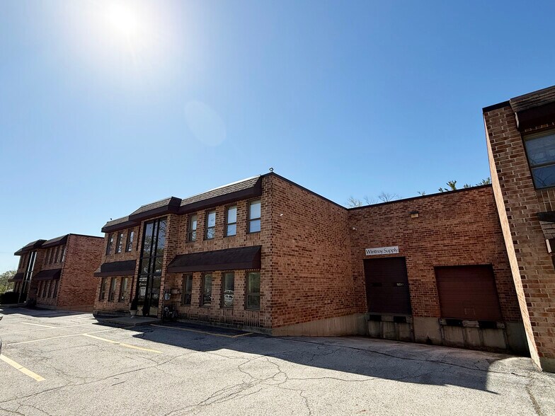 More Photos Of 4059-4081 Joseph Dr, Waukegan Light Distribution For Sale