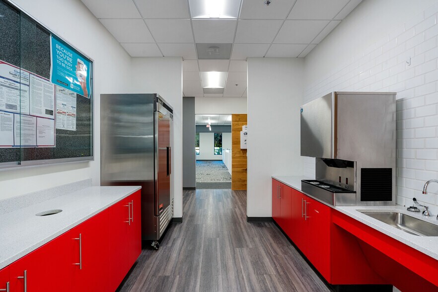 More Photos Of 3450 Ingleside Blvd, North Charleston Office For Lease