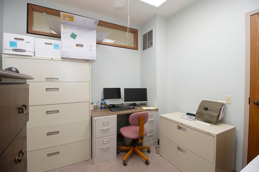 More Photos Of 10808 W Monee Manhattan Rd, Monee Office For Sale