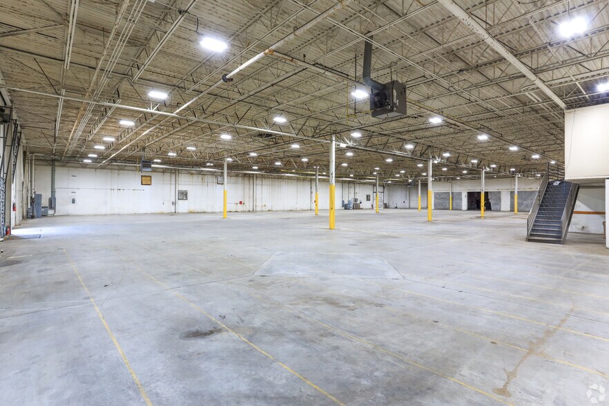 More Photos Of 300 Rogers St, Barnesville Warehouse For Sale