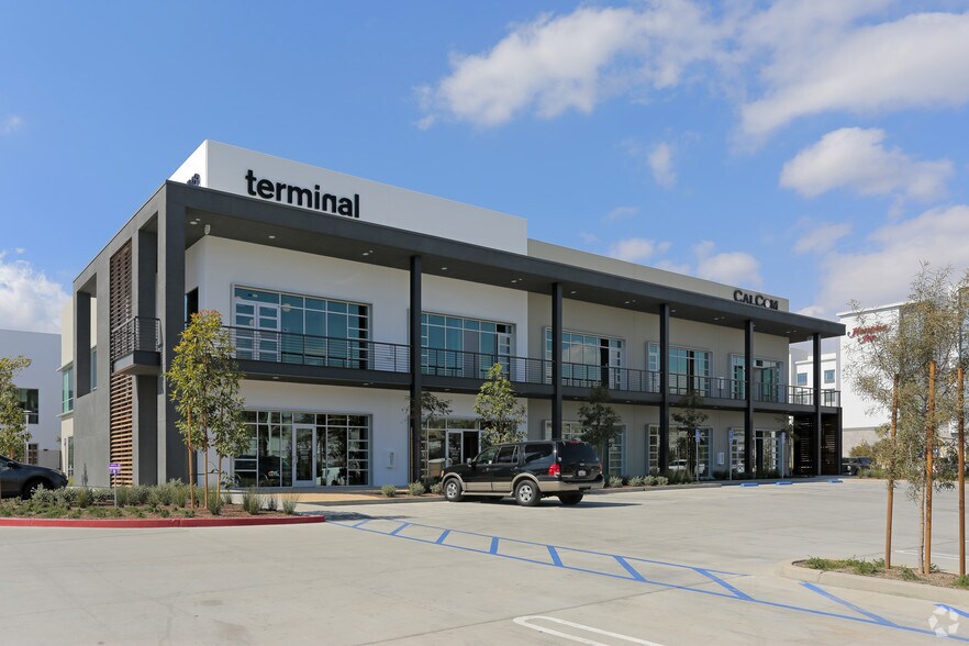 More Photos Of 3748 Bayer Ave, Long Beach Office For Lease