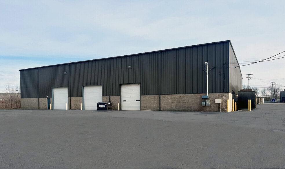 More Photos Of 1195-1199 Milepost Dr, Columbus Warehouse For Lease