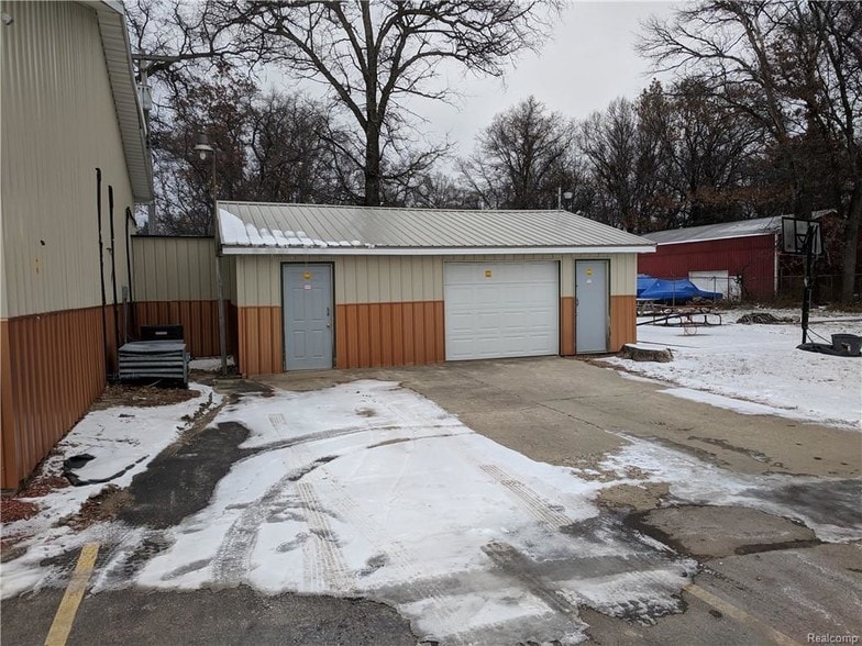 More Photos Of 4012 N Clare Ave, Harrison Convenience Store For Sale